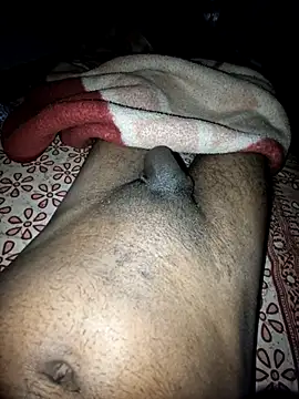 Snapshot of Yours_daddy6728 chatting on 02.08.25 Yours daddy6728 online show from 02.08.25