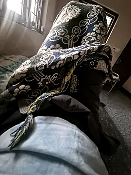 Snapshot of Yours_daddy6728 chatting on 11.23.25 Yours daddy6728 online show from 11.23.25