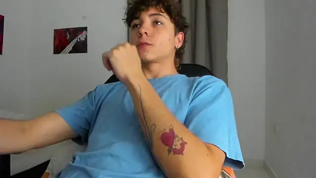 Snapshot of Joe23__ chatting on 10.01.25 Joe23 online show from 10.01.25