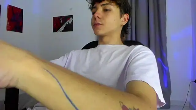 Snapshot of Joe23__ chatting on 10.07.25 Joe23 online show from 10.07.25