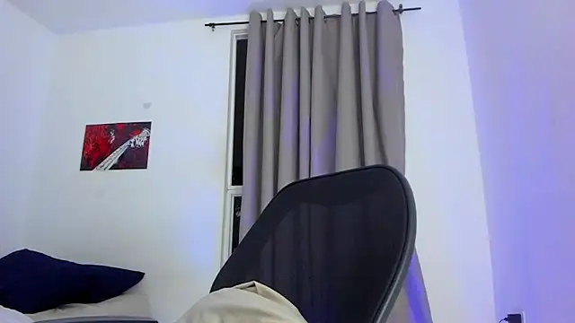 Snapshot of Joe23__ chatting on 10.16.25 Joe23 online show from 10.16.25