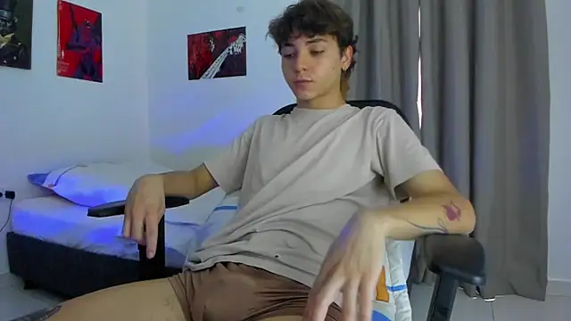 Snapshot of Joe23__ chatting on 10.17.25 Joe23 online show from 10.17.25