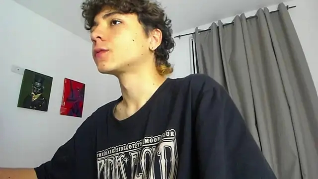 Snapshot of Joe23__ chatting on 10.21.25 Joe23 online show from 10.21.25