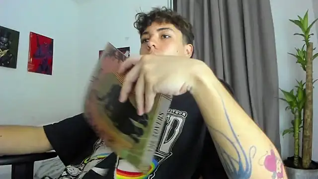 Snapshot of Joe23__ chatting on 11.07.25 Joe23 online show from 11.07.25