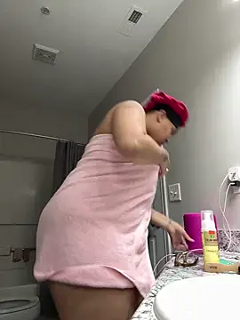 SexyHoneyRedd online show from 01.09.25