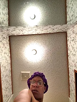 SexyHoneyRedd online show from 11.19.25