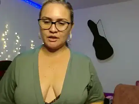 helenca43 online show from 02.06.25