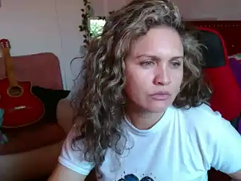 helenca43 online show from 02.20.25