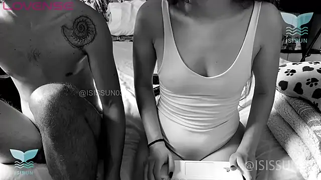 isissun03 online show from 11.04.25