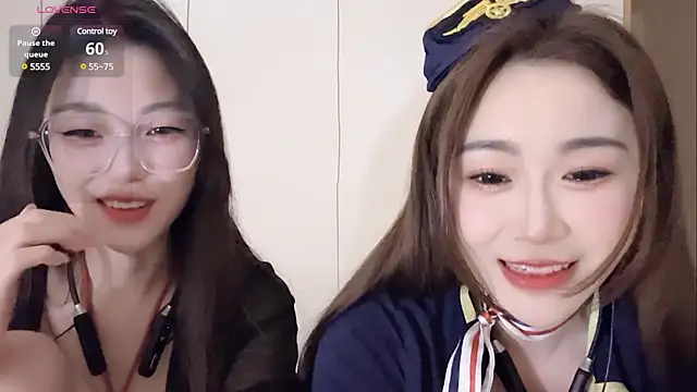 Snapshot of Sweet-Angel999 chatting on 01.03.25 Sweet-Angel999 online show from 01.03.25