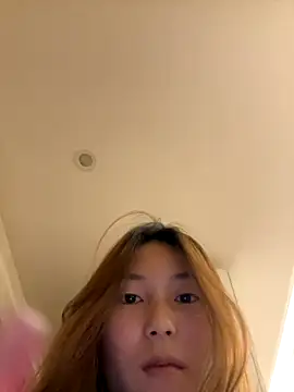 Snapshot of Sweet-Angel999 chatting on 10.27.25 Sweet-Angel999 online show from 10.27.25