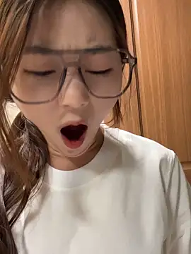 Sweet-Angel999 online show from 11.28.25