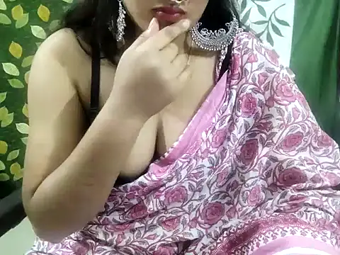 Aarvi Arora online show from 02.16.25