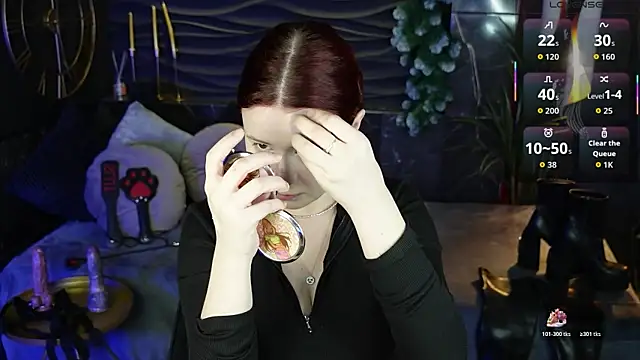 Lily Moonlight online show from 01.15.26