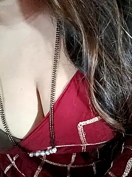 Beautyy38 online show from 10.16.25