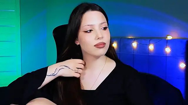 Snapshot of Stacy_Gonzales_ chatting on 02.18.25 Stacy Gonzales online show from 02.18.25