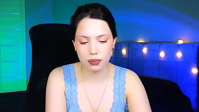 Snapshot of Stacy_Gonzales_ chatting on 03.01.25 Stacy Gonzales online show from 03.01.25