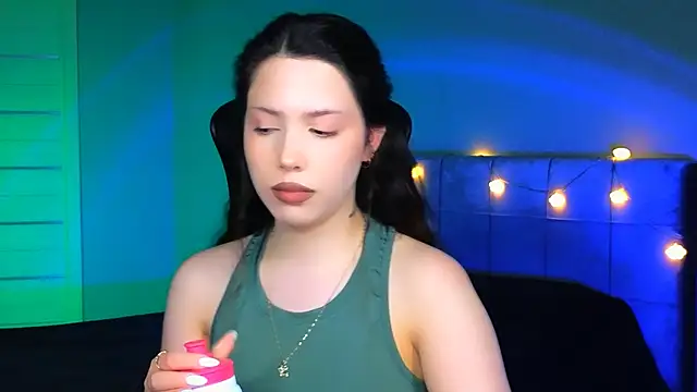 Snapshot of Stacy_Gonzales_ chatting on 03.19.25 Stacy Gonzales online show from 03.19.25