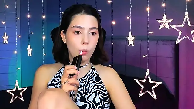 Snapshot of Stacy_Gonzales_ chatting on 10.11.25 Stacy Gonzales online show from 10.11.25