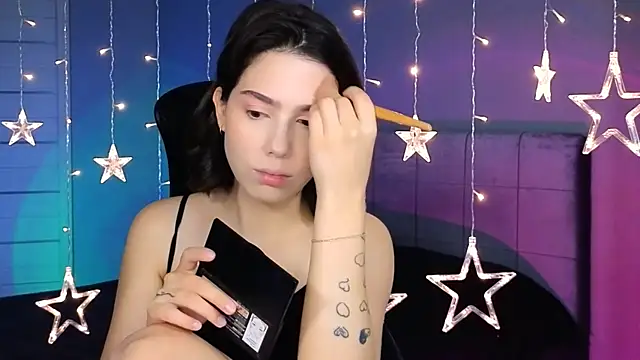 Snapshot of Stacy_Gonzales_ chatting on 10.14.25 Stacy Gonzales online show from 10.14.25