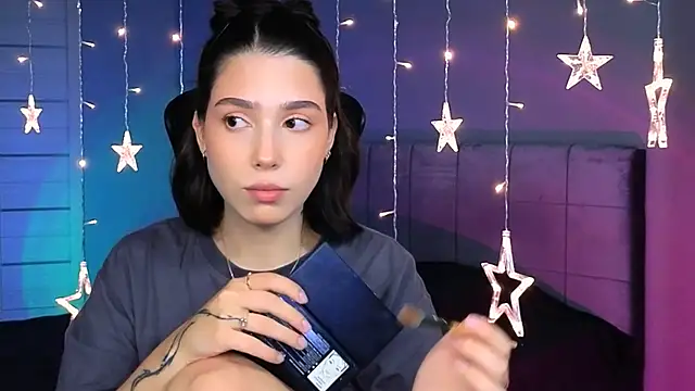 Snapshot of Stacy_Gonzales_ chatting on 10.15.25 Stacy Gonzales online show from 10.15.25