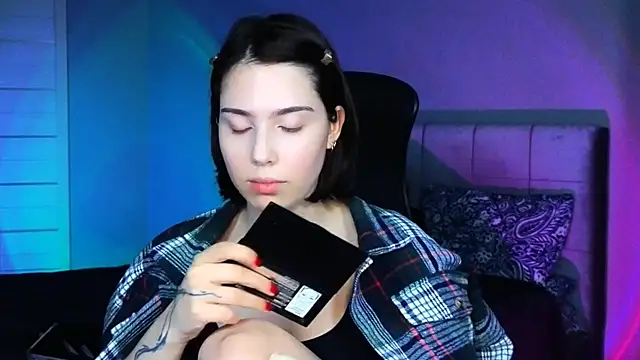 Stacy Gonzales  online show from 03.18.26