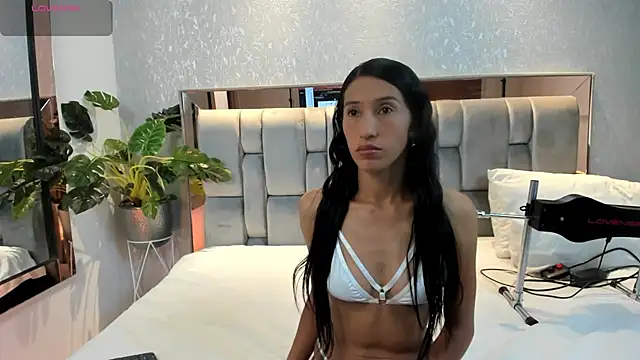 RoseTaylor   online show from 10.17.25