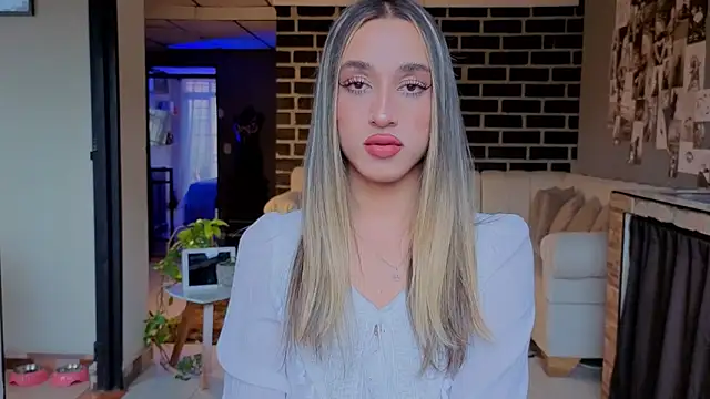 Goddivaa online show from 04.07.26