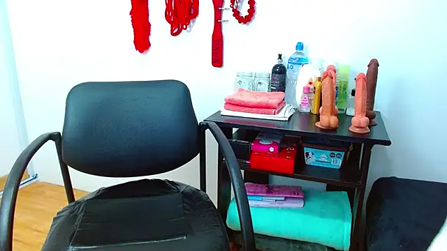 JessicaRabbit04 online show from 12.30.24