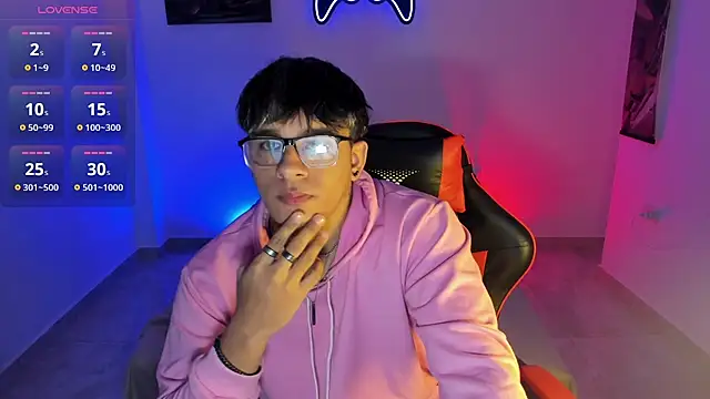 LuciferM Star online show from 11.06.25