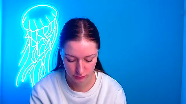 Snapshot of Fantasy_July chatting on 12.19.24 Fantasy July online show from 12.19.24