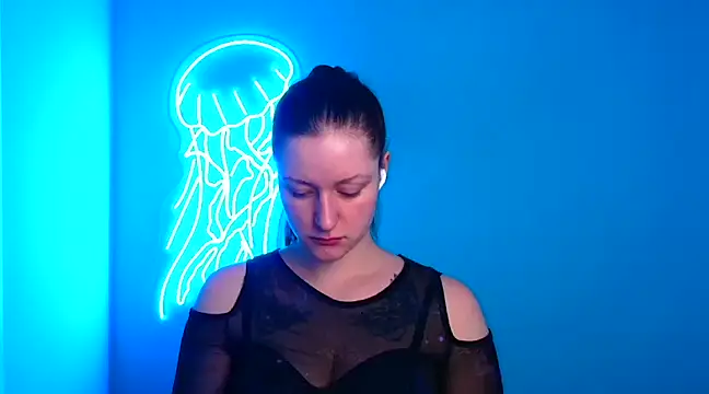 Snapshot of Fantasy_July chatting on 01.10.25 Fantasy July online show from 01.10.25