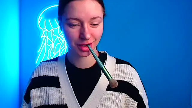 Snapshot of Fantasy_July chatting on 01.24.25 Fantasy July online show from 01.24.25