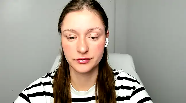 Snapshot of Fantasy_July chatting on 02.08.25 Fantasy July online show from 02.08.25