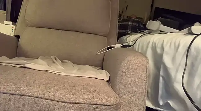 Snapshot of skatebored chatting on 12.15.24 skatebored online show from 12.15.24