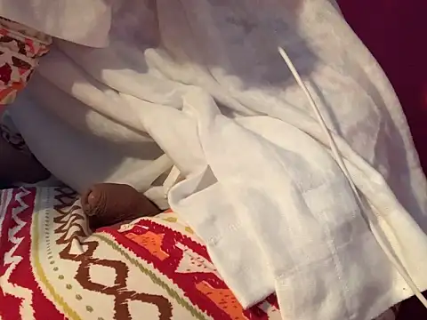 Snapshot of skatebored chatting on 01.14.25 skatebored online show from 01.14.25