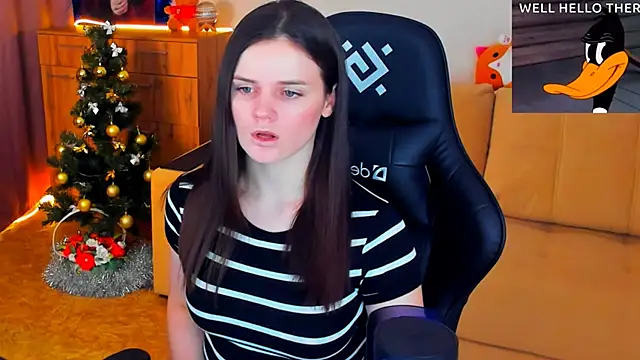 Lora Cain online show from 12.22.24