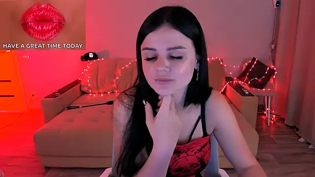 Lora Cain online show from 09.23.25