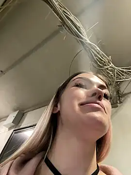 -Sexy Barbie- online show from 02.01.25