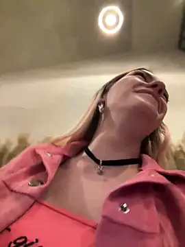 -Sexy Barbie- online show from 02.10.25