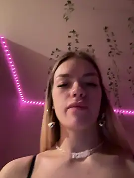 -Sexy Barbie- online show from 02.25.25