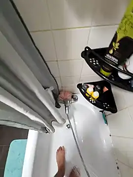 Snapshot of eric69_69 chatting on 10.18.25 eric69 69 online show from 10.18.25