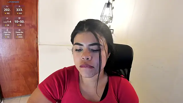 Snapshot of aitana-purple chatting on 10.03.25 aitana-purple online show from 10.03.25