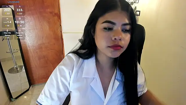 Snapshot of aitana-purple chatting on 11.05.25 aitana-purple online show from 11.05.25