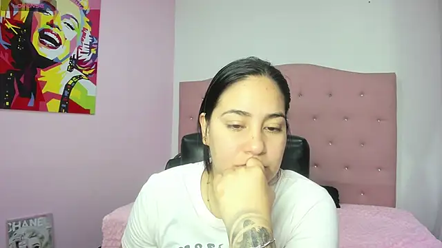 lizzaxs online show from 10.15.25