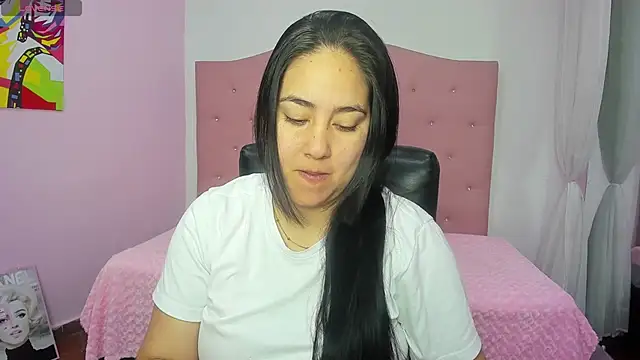 lizzaxs online show from 10.18.25