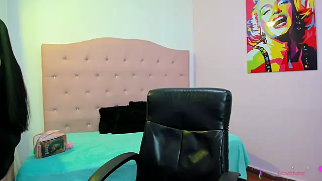 lizzaxs online show from 11.06.25