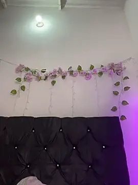 alisson carolina73 online show from 02.04.26