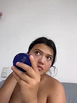 alisson carolina73 online show from 04.26.26