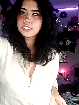 Snapshot of kiki_cavilll chatting on 12.06.24 kiki cavilll online show from 12.06.24